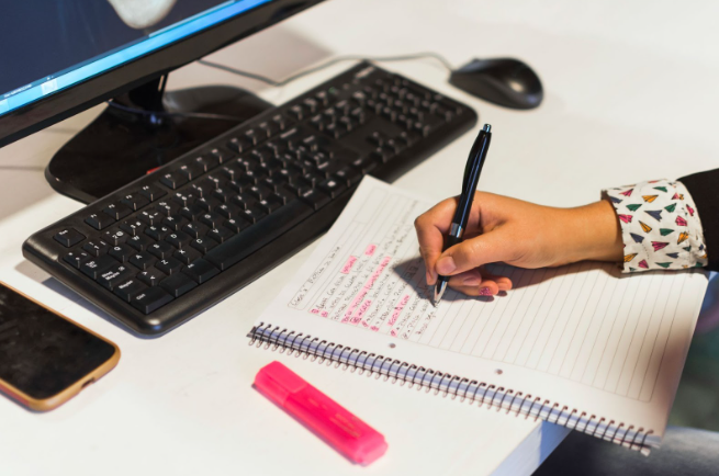 Essential Qualities of a Great Screenwriting Agent
